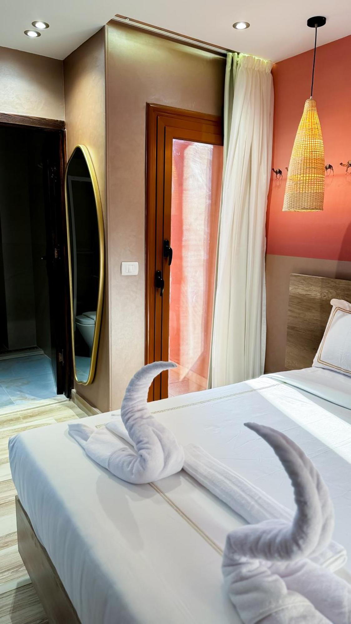 Almas Pyramids View Hotel Kafrat al Jabal Экстерьер фото