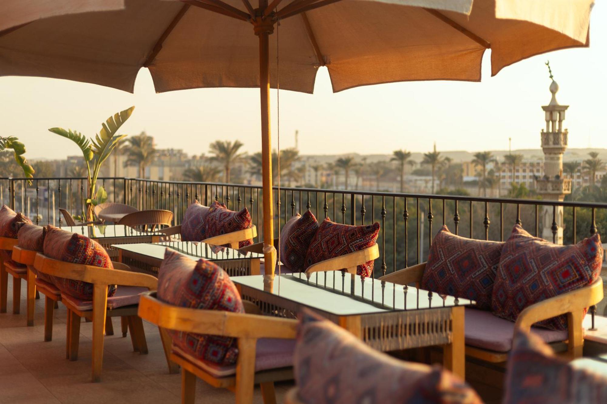 Almas Pyramids View Hotel Kafrat al Jabal Экстерьер фото